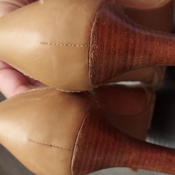 WHITE MOUNTAIN 8 Tan Heeled Slip On Leather Loafers - Picture 16 of 16